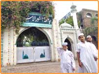 پاکستان کا ایک مدرسہ