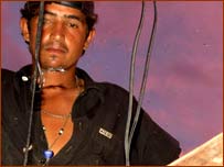 ’بے وطنی زندگی ہم سے پوچھو‘