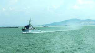 Tàu Việt Nam tuần tra chung với tàu Trung Quốc