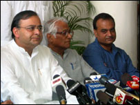 जेटली, फ़र्नाडिस और दिग्विजय सिंह