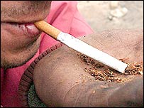 يک معتاد به مواد مخدر (عکس از آرشيو)