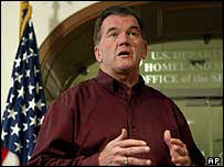 O secretário de Segurança Interna dos Estados Unidos, Tom Ridge
