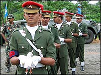 امن کی فاختائیں