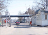 Posto de controle da fronteira em Narva