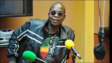 Jota Ramos in the Outlook studio