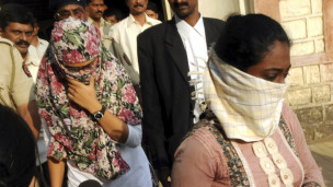 शाहीन और रेणु श्रीनिवास