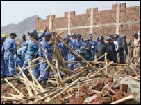 नवी मुंबई में निर्माणाधीन इमारत की दीवार गिरी