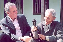 Sir Mark Tully interviews a veteran of the Imperial Indian Army