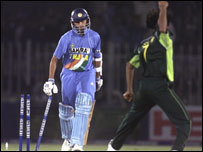 आशीष नेहरा और मोहम्मद समी