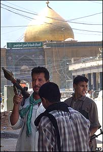 شیعہ ملیشیا کے ارکان روضۂ علی میں پناہ لیے ہوئے ہیں 