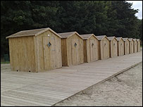 10_huts203.jpg