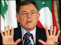 فواد سنیوره 