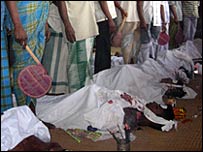 Bodies of the deceased (photo Wasantha Chandrapala)