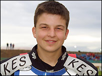 Ben Barker (Hywel Lloyd)