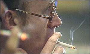 Kuřák jako tvor společenský je v New Yorku na ústupu