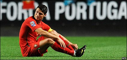Cristiano Ronaldo tuvo que abandonar el último partido de Poryugal por una lesión