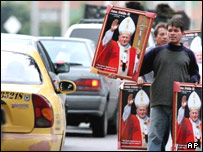 Papa resimleri satanlar