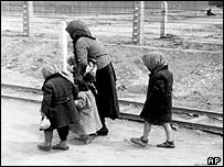 يهودی های مجارستان در آشويتس در جريان جنگ جهانی دوم