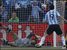 الهدف الثاني