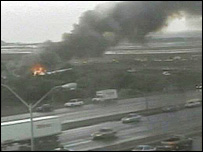 Uçaktaki yangın uzun süre devam etti