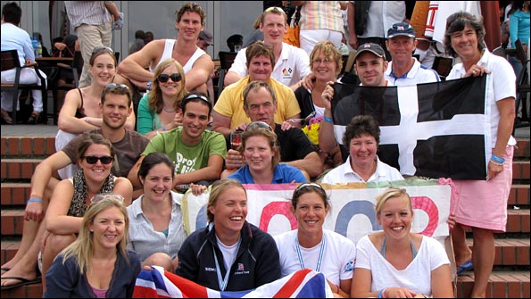 Annabel (bottom, second from right) and partner Anna Bebington had strong support at the 2009 World Championships in Poland