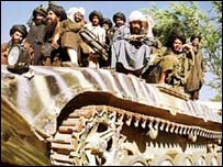 بقايای گروه طالبان مسئول قتل سه پليس در هلمند خوانده می شوند