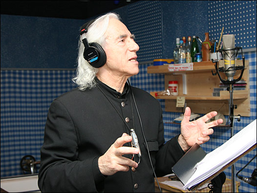 "На дубляже британского фильма "Рок-Волна" режиссера Ричарда Кертиса. В русском варианте слышен не голос Билла Найи, а мой."