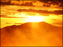 اس ہفتے پیش کی جانے والی دوسری تحقیق کرنے والے سائنسدان رالف فلپونا کا کہنا ہے کہ عالمی حدت میں اضافے کی دوسرے وجہ آْبی بخارات میں اضافہ ہے۔