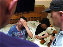 Cảnh sát đột kích địa chỉ ở Luân Đôn 10/5/2006