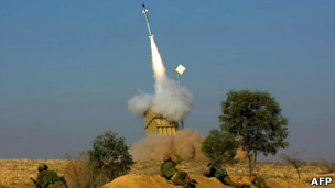 哈馬斯向特拉維夫發射導彈