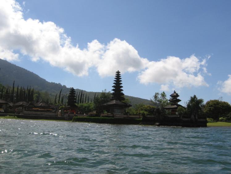 Beratan lake, Bali