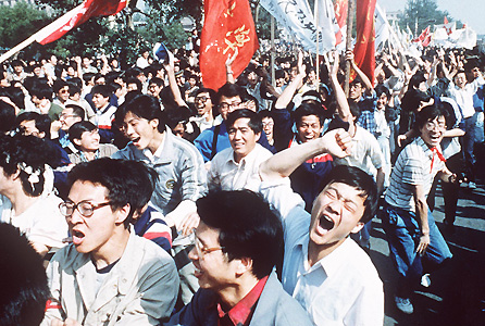 Chinese students rise up in 1989