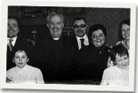 Y gweinidog a'i deulu