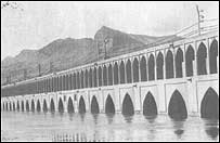 سی و سه پل اصفهان