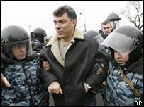 Ứng viên tổng thống Boris Nemtsov cũng bị bắt