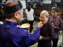  Ủy ban Tự do Tôn giáo Quốc tế của Mỹ vừa kết thúc hai tuần thăm Việt Nam