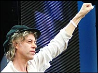 باب گیلدوف در کنسرت لایو 8