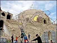 क्षतिग्रस्त अल अस्करी मज़ार