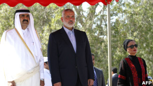 هنیه، امیر قطر و همسرش