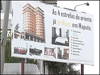 Prédio a venda. Foto: Daniel Gallas/BBC