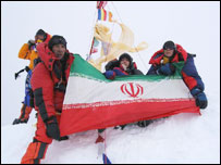 فتح اورست توسط زنان و مردان ایرانی