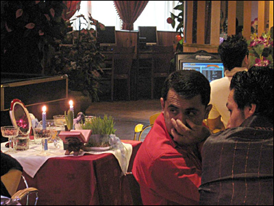 عکس از آذین ثمرمند