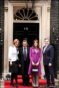 Nicolas Sarkozy ve Gordon Brown eşleriyle birlikte