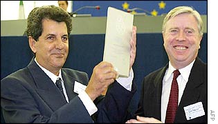 Oswaldo Payá obdržel v prosinci od Evropského parlamentu cenu Andreje Sacharova 