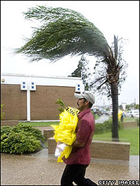 समुद्री तूफ़ान-डॉली