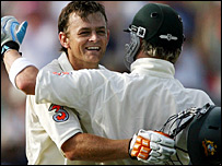 एडम गिलक्रिस्ट 