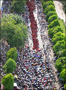Protesters march in great numbers.