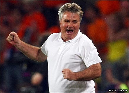 Guus Hiddink celebrates in style