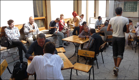 кафе на львівському форумі