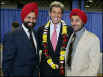 केरी एक भारतीय कार्यक्रम में